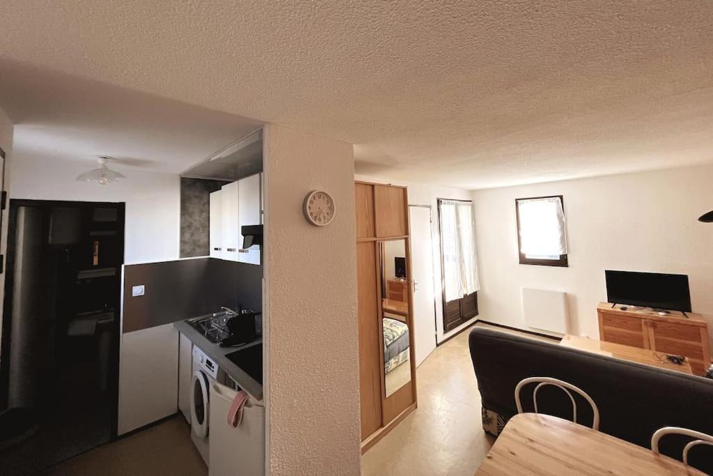 St-Pierre-La-Mer, Bel Appartement A Dans Residence Avec Piscine Et Tennis Entre 5 Et 10 Min De La Plage Fleury  Zewnętrze zdjęcie